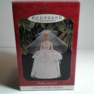 Ornament Hallmark Keepsake: Wedding Day Barbie 1997